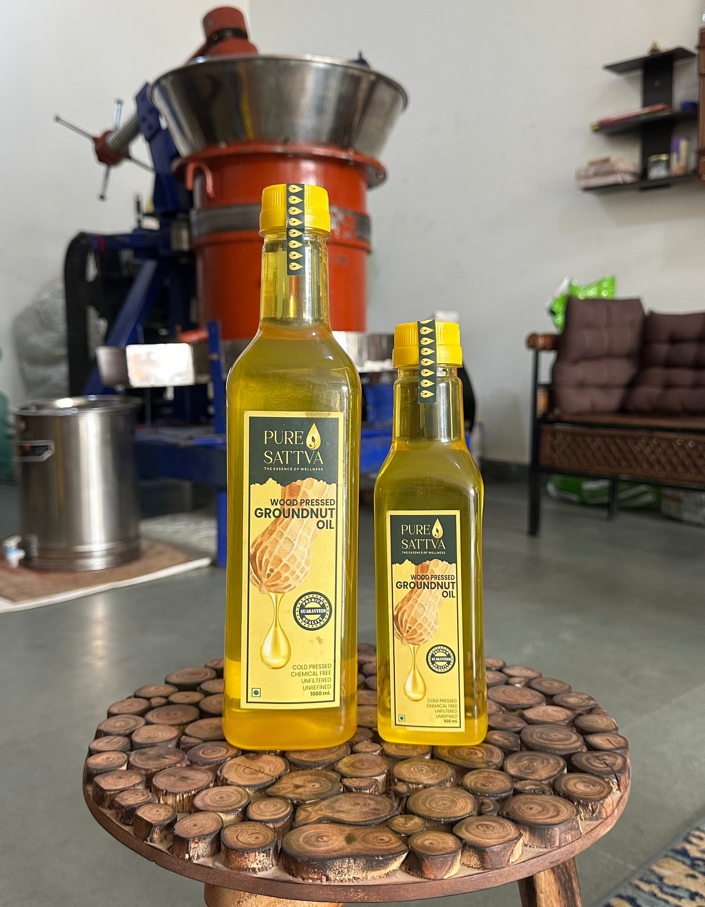 WOOD-PRESSED GROUNDNUT OIL
