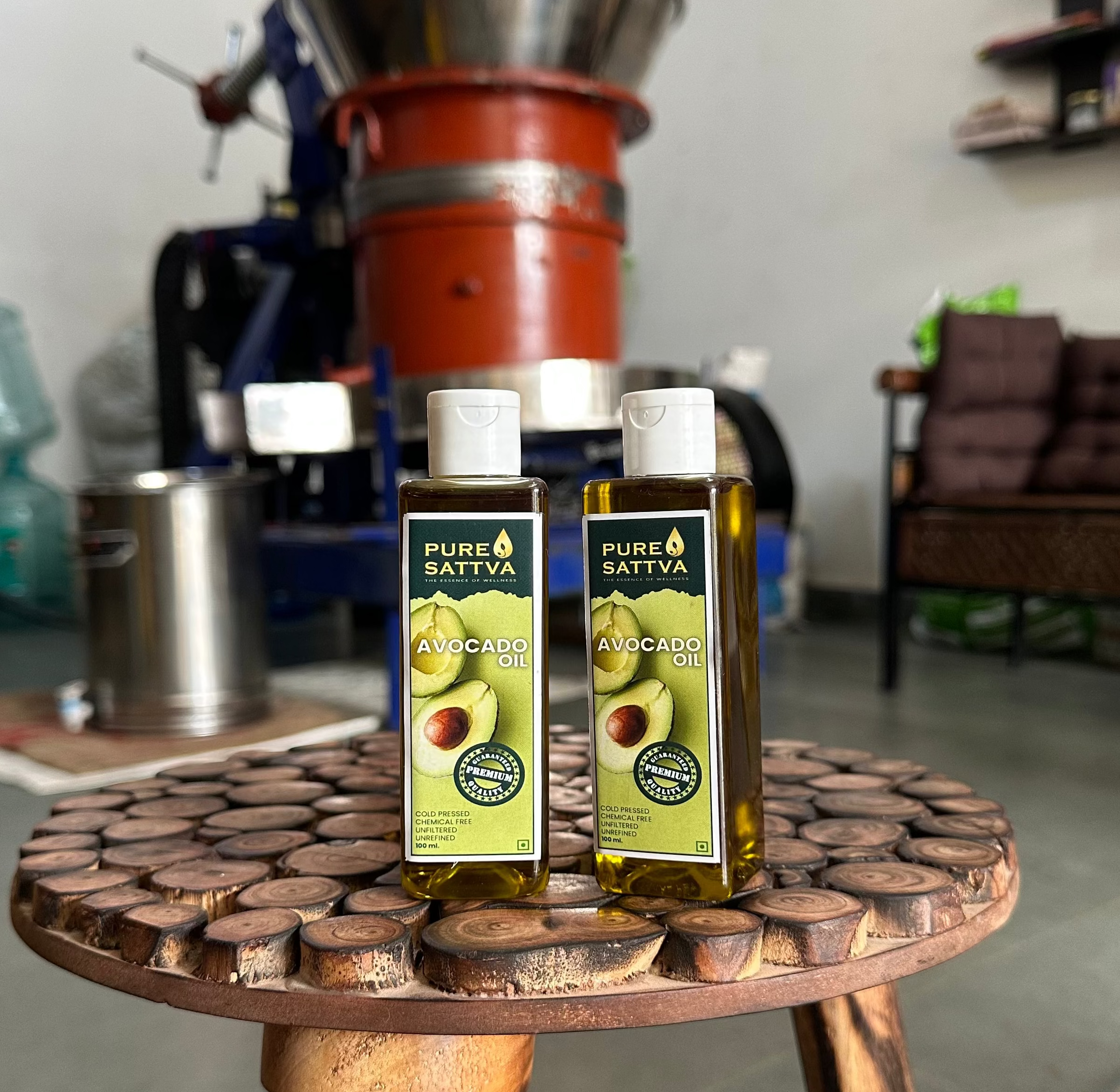 WOOD-PRESSED VIRGIN AVOCADO OIL